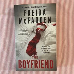 The Boyfriend by Freida McFadden Book